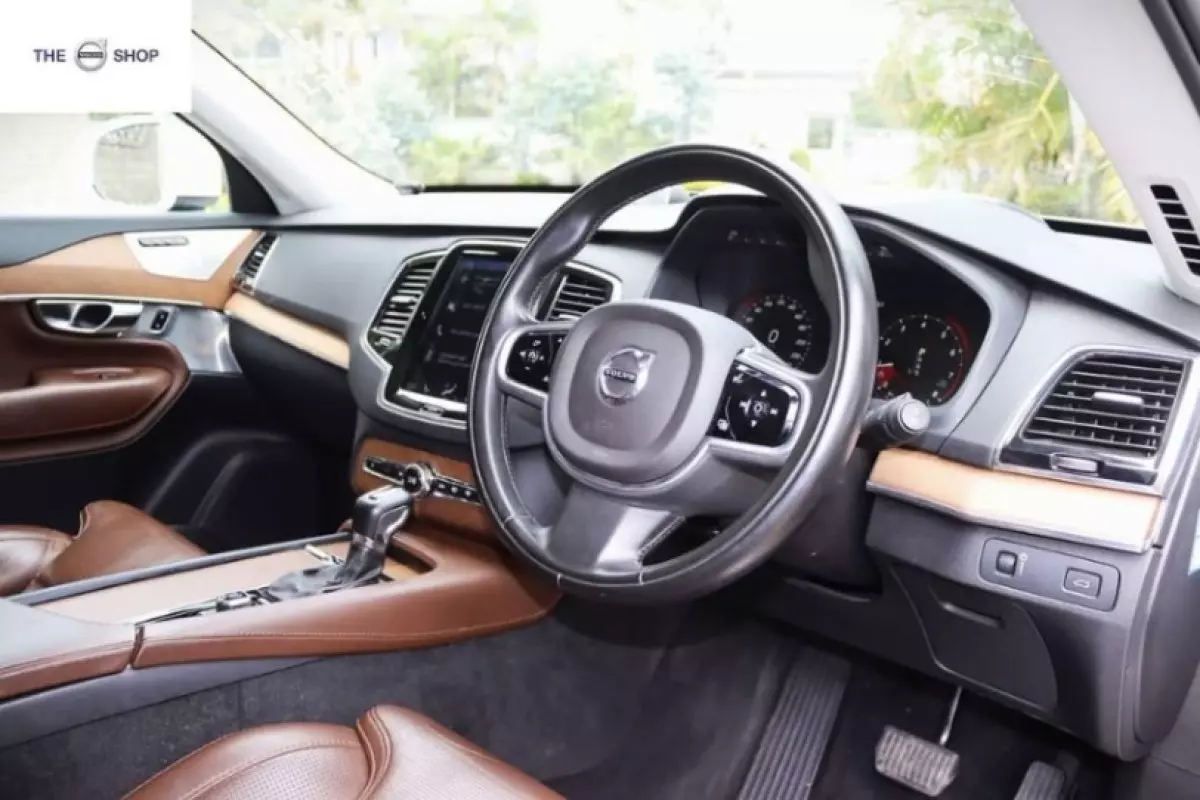 interiorFront