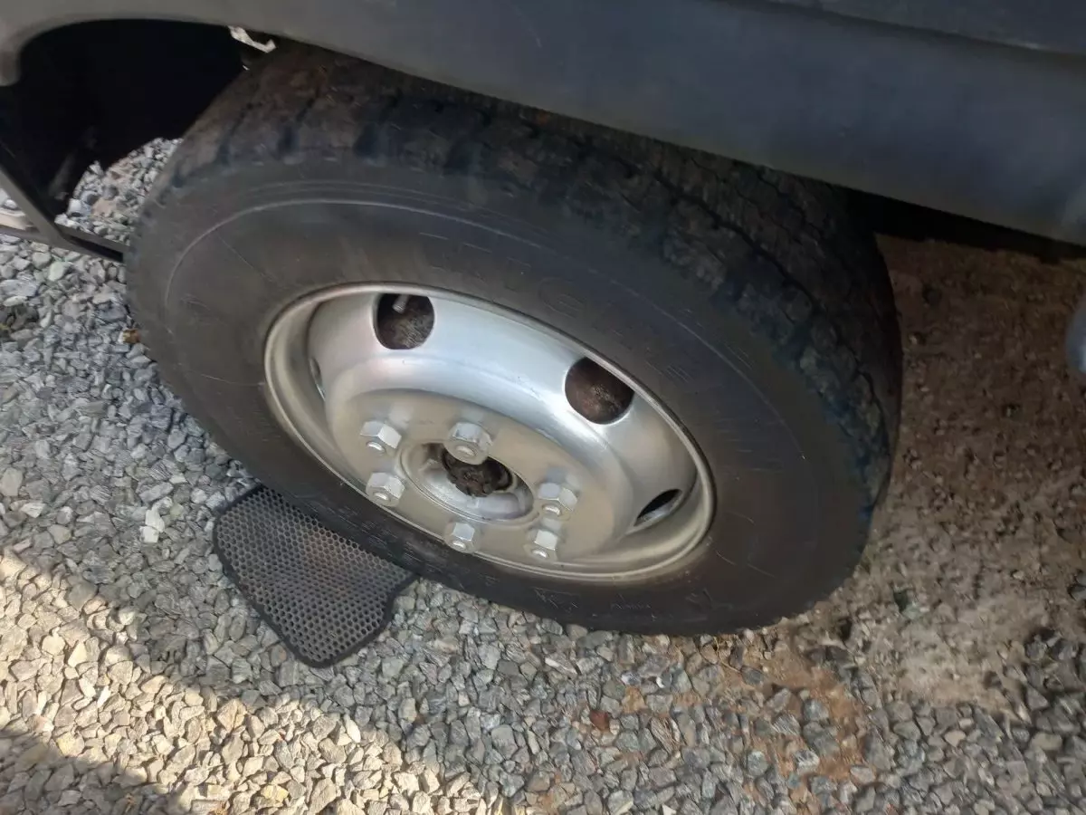 tyre3