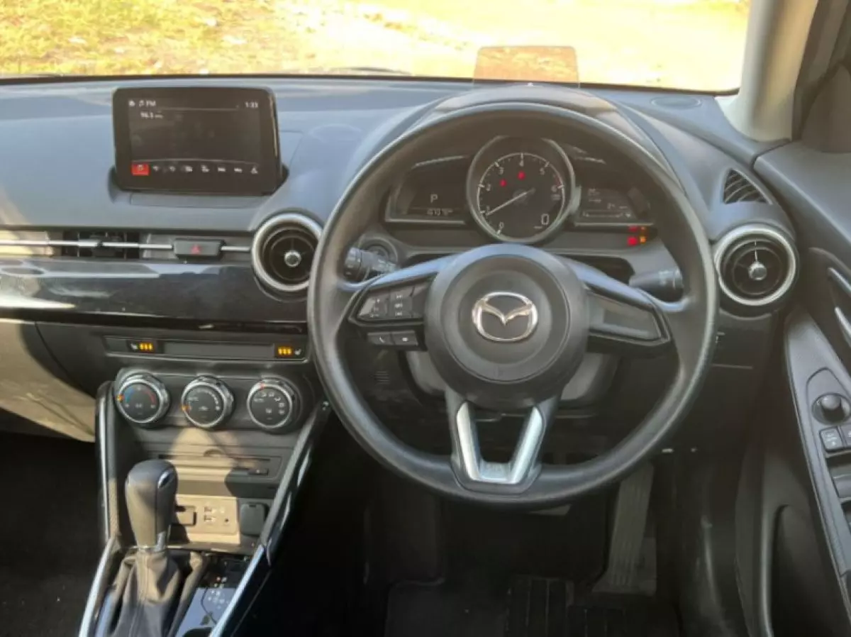 interiorFront