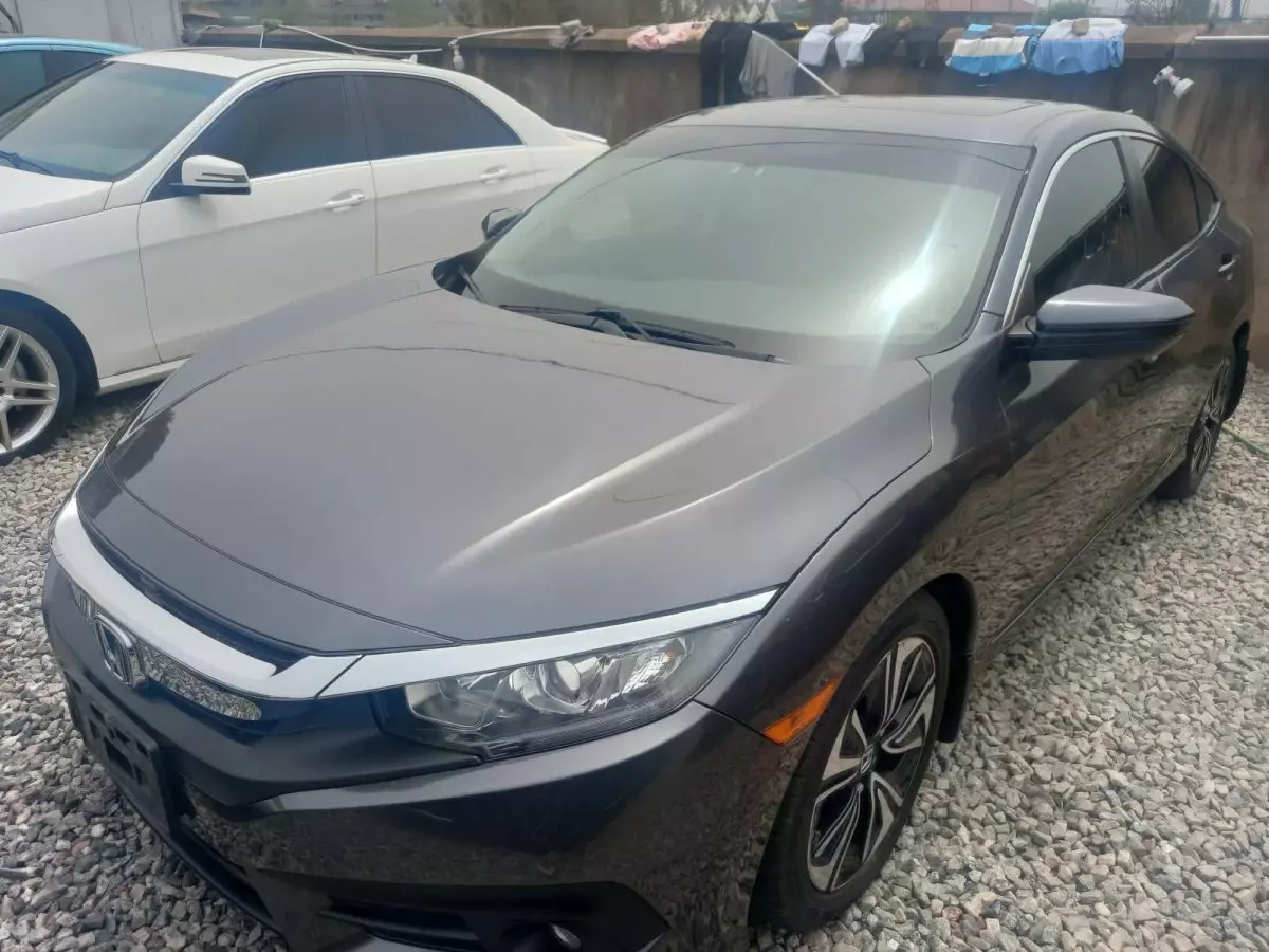 Honda Civic - 2019