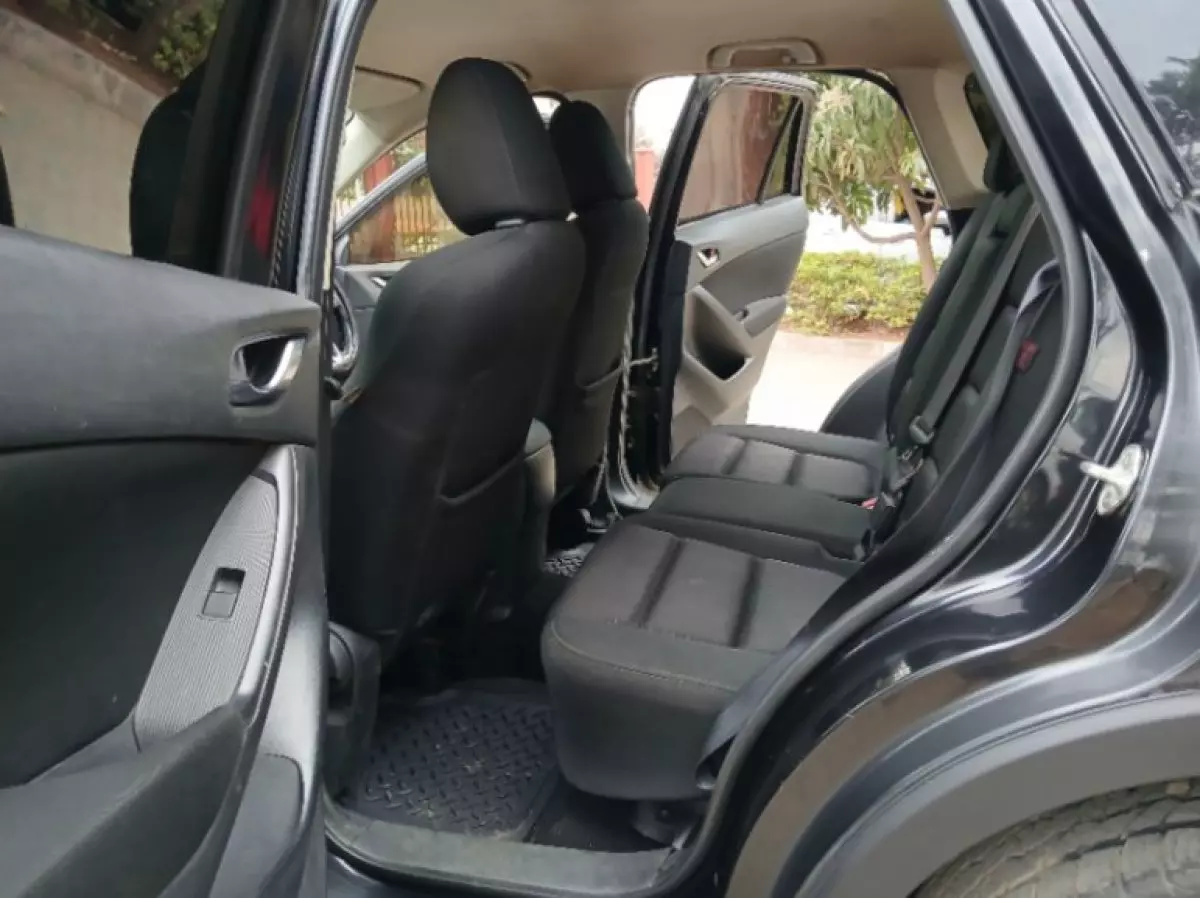 interiorBack