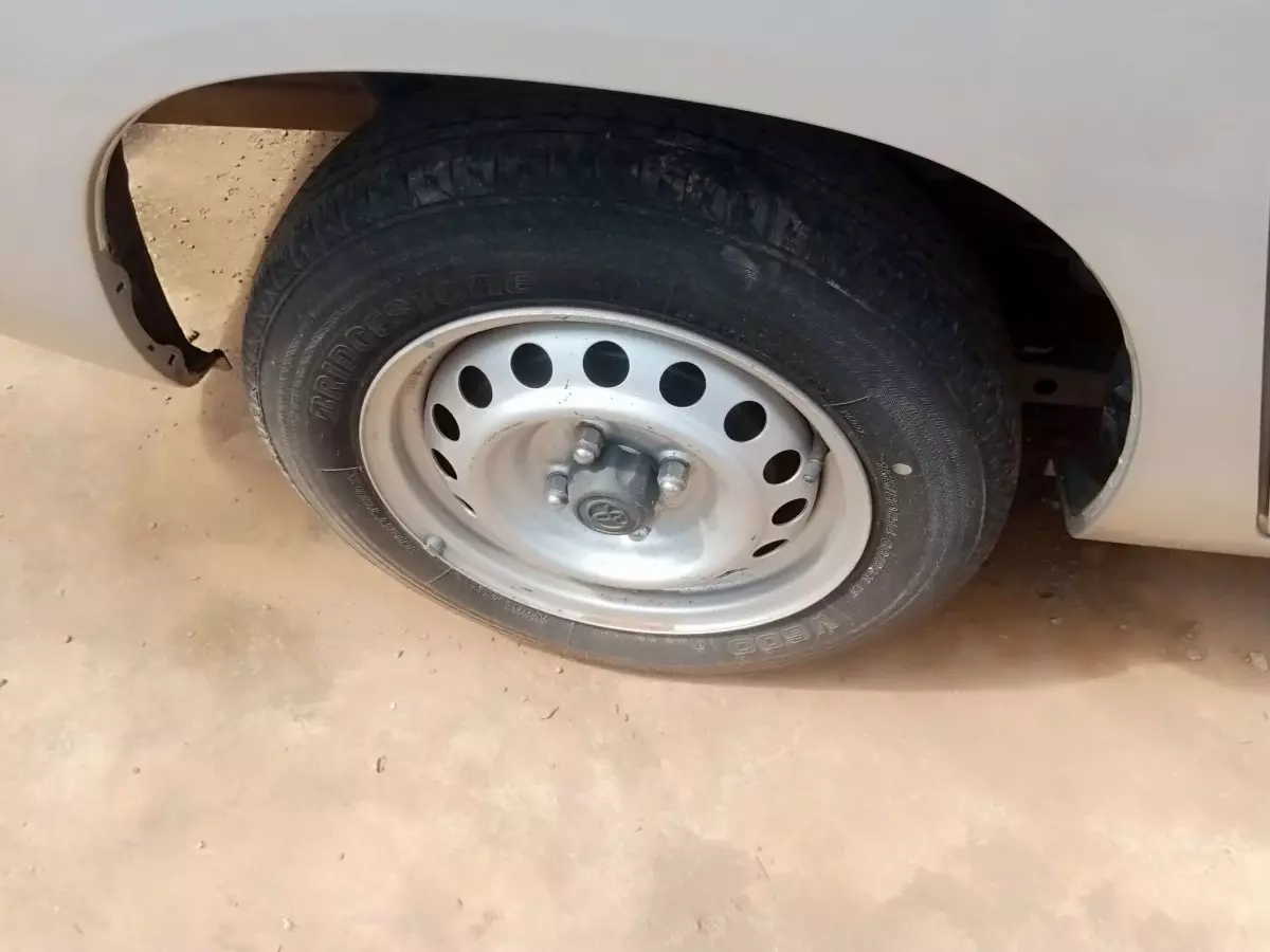 tyre2