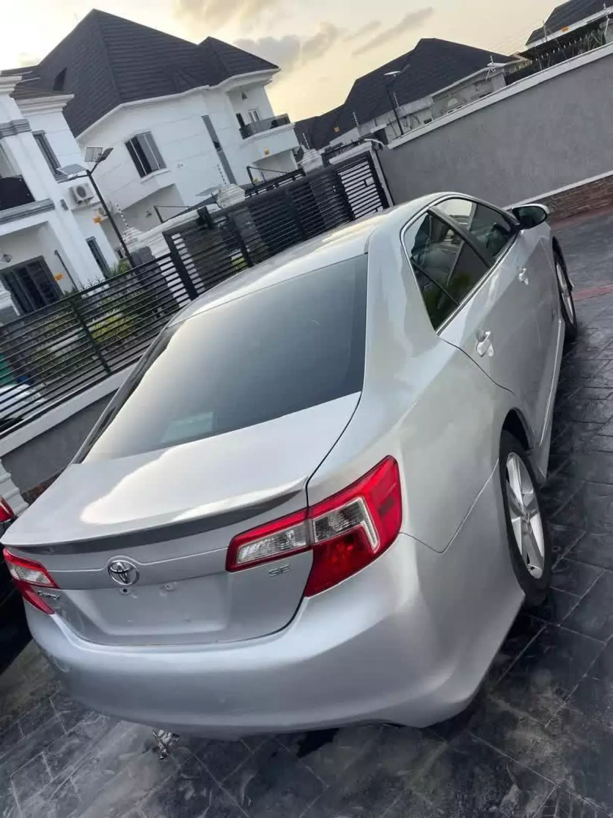 car Right Back