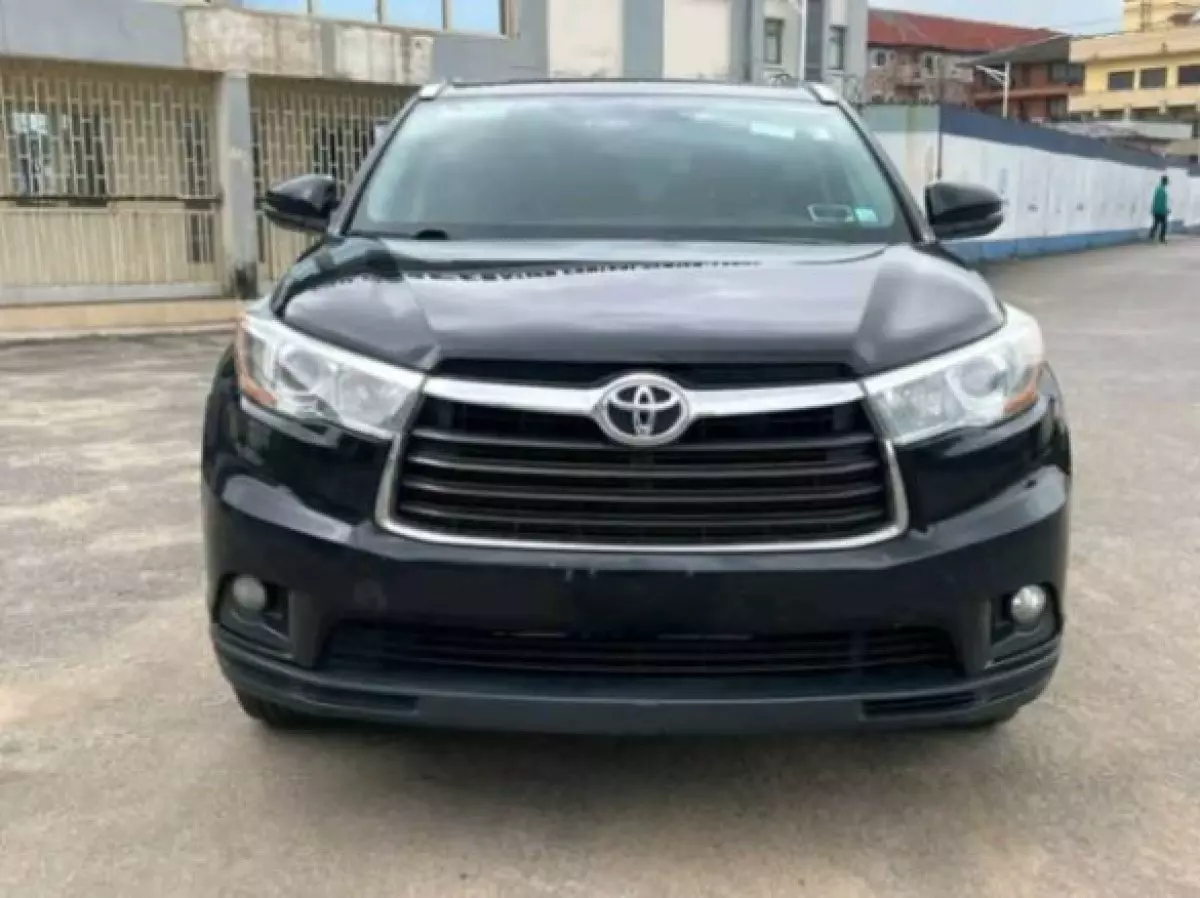Toyota Highlander - 2016