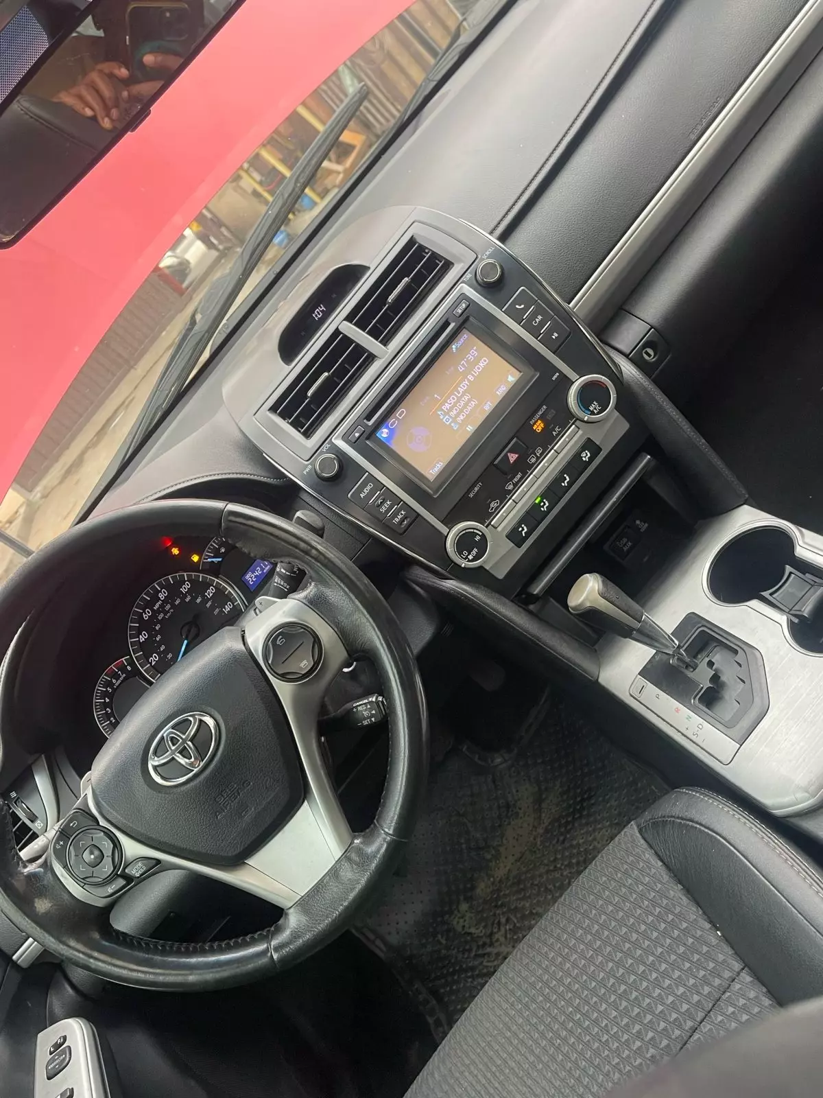 interiorFront