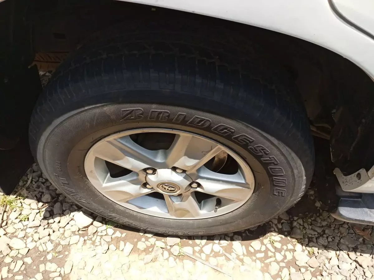 tyre2