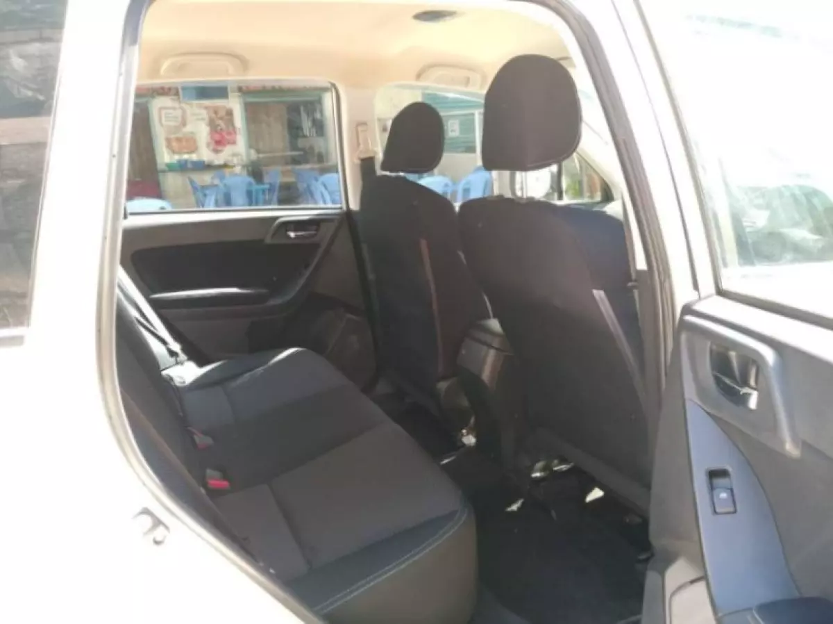 interiorBack