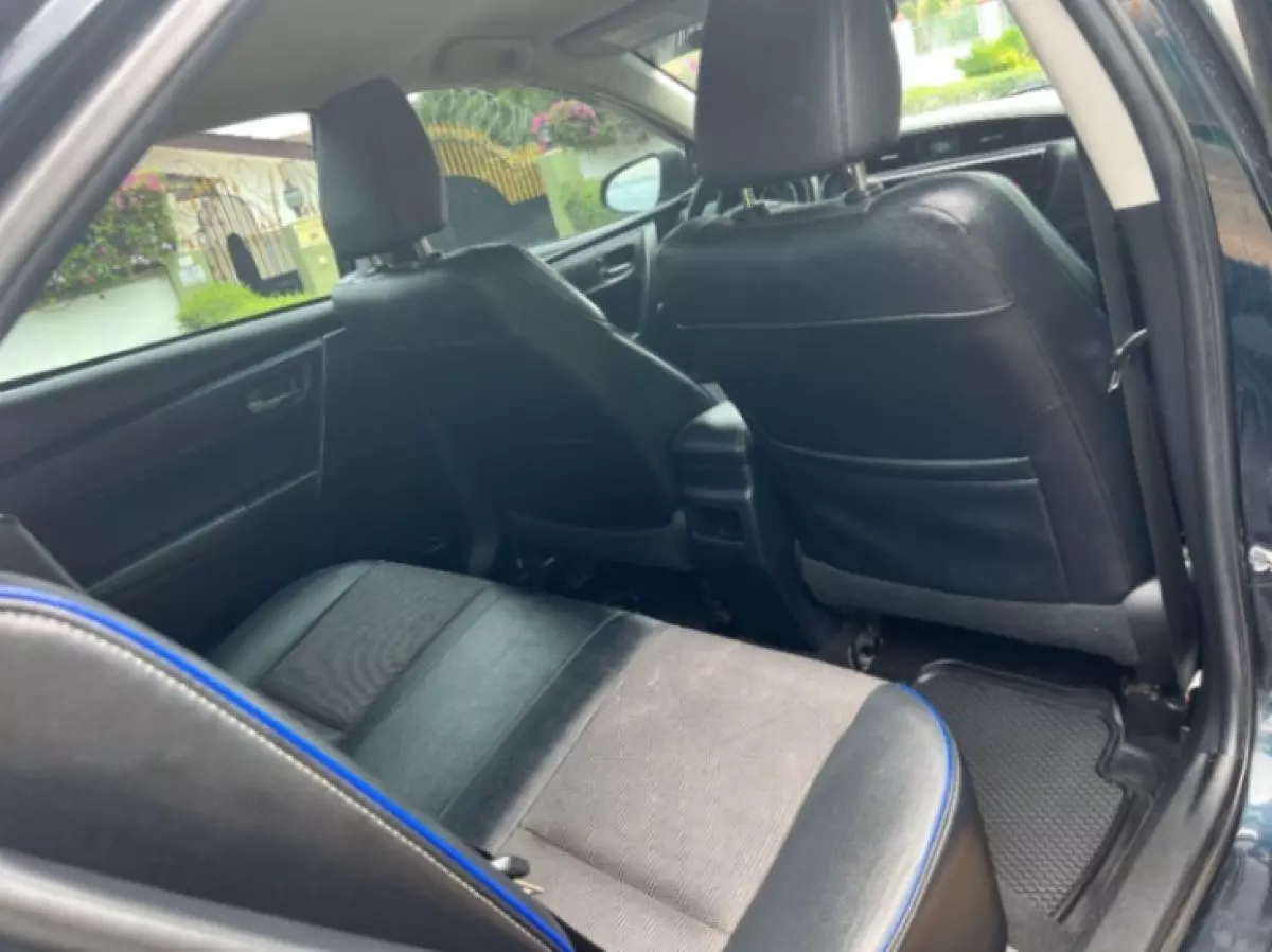 interiorBack
