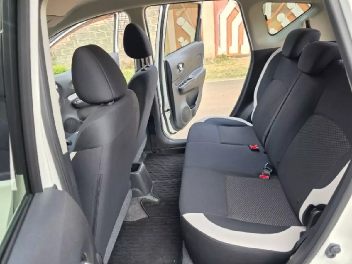 interiorBack