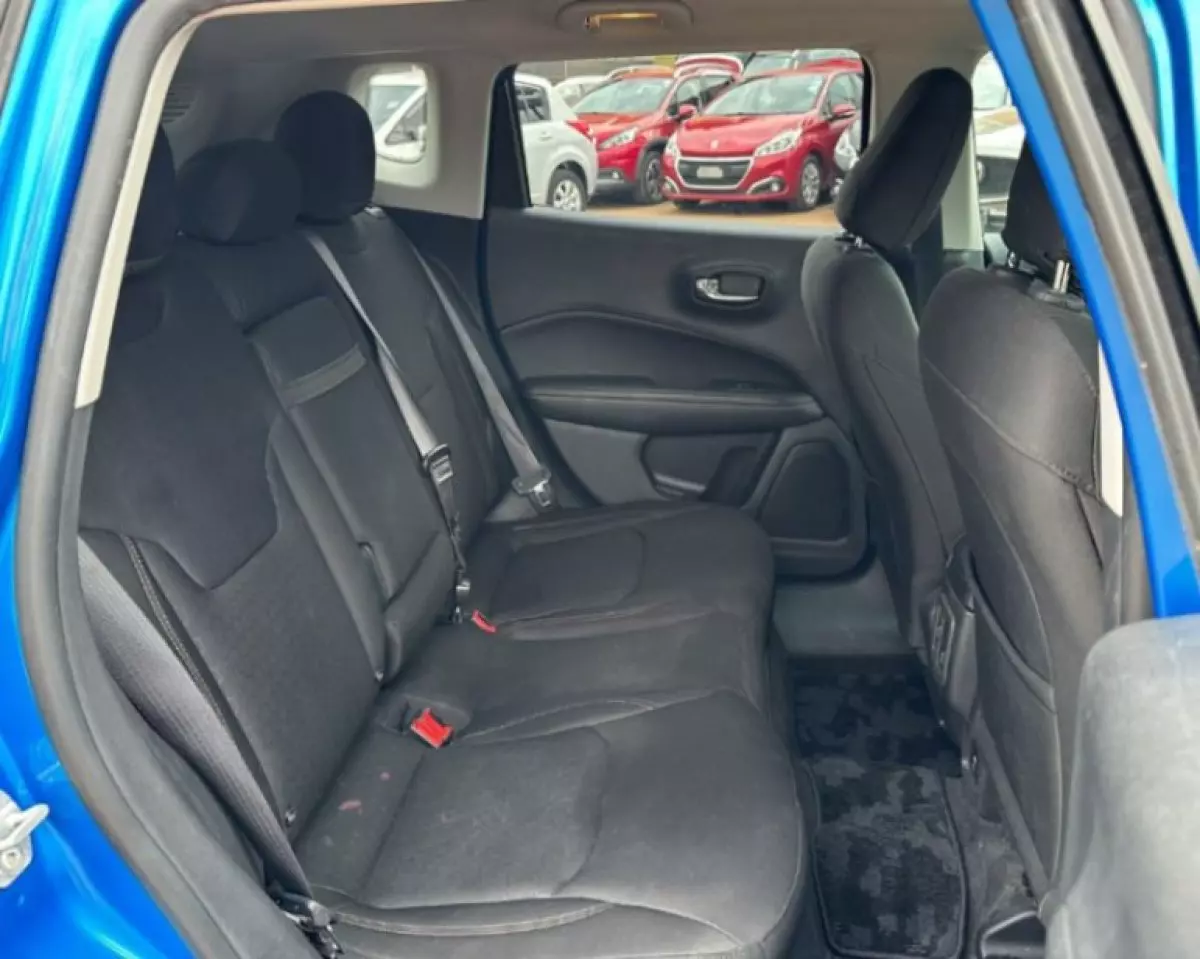 interiorBack