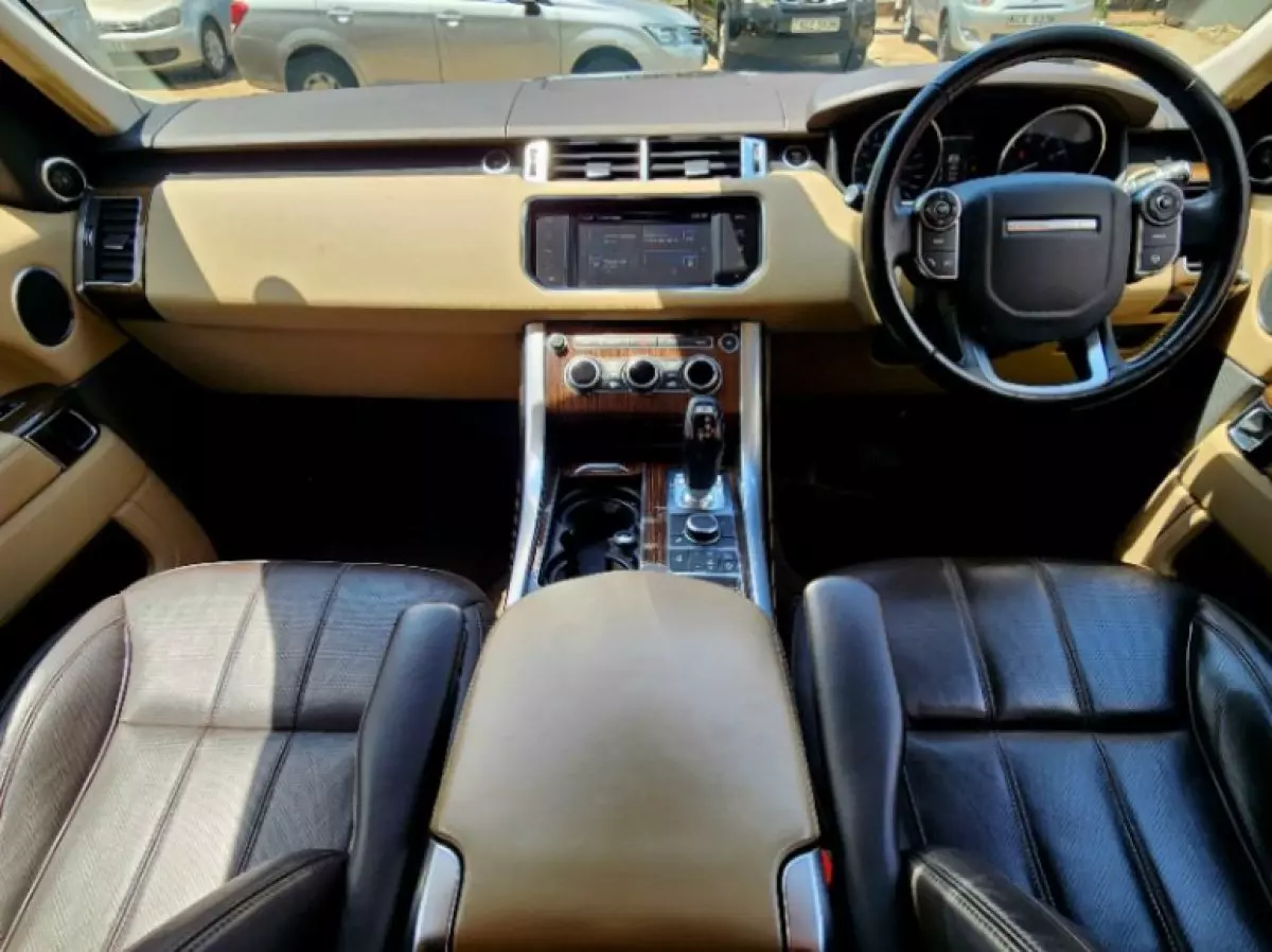 interiorFront