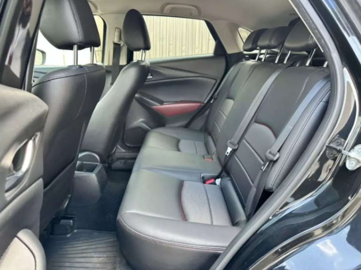 interiorBack