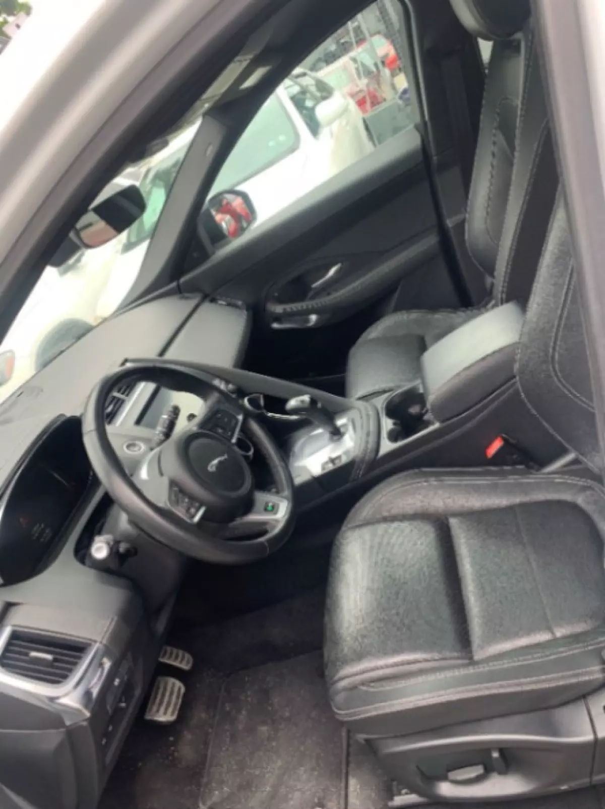interiorBack