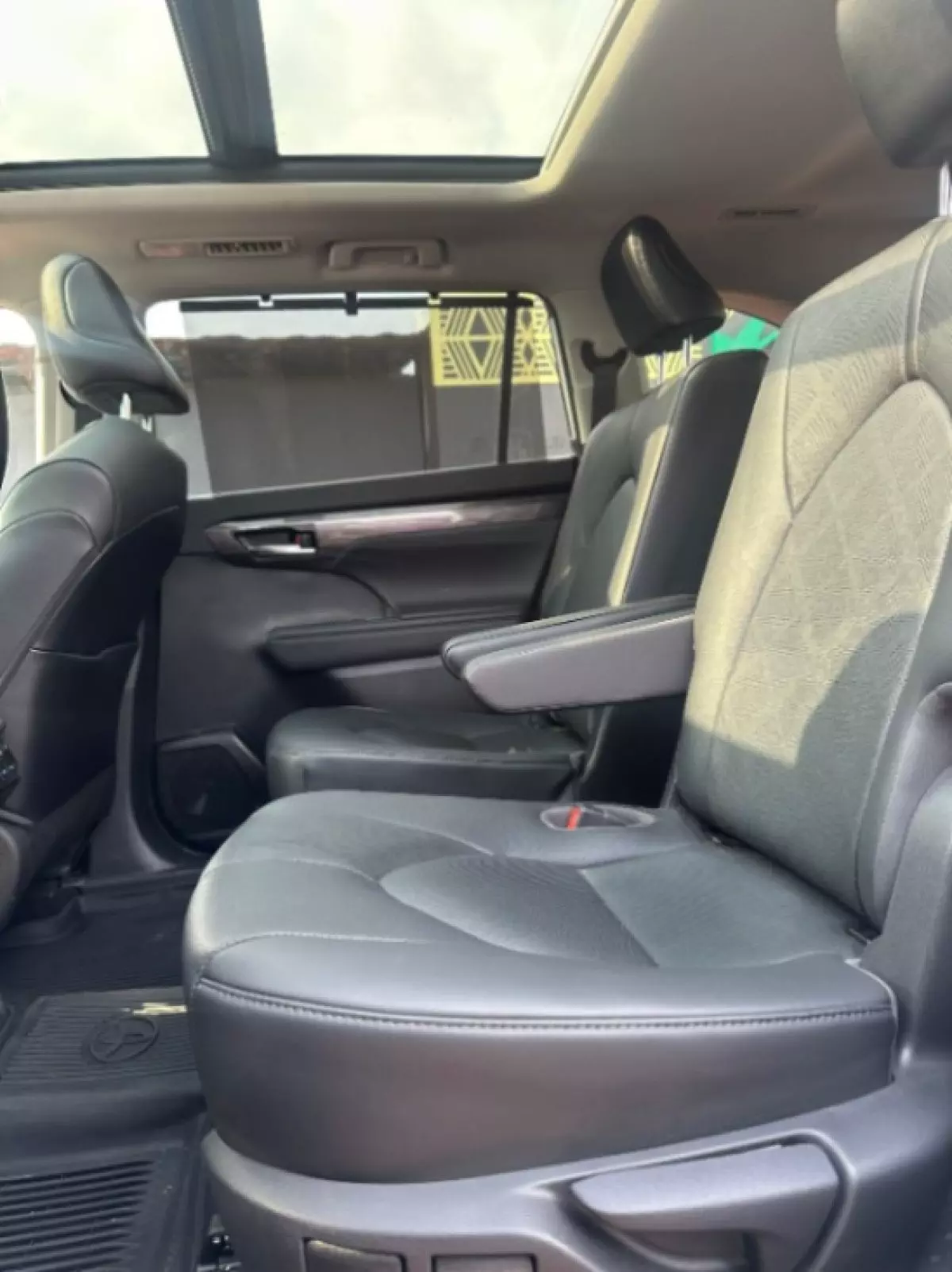 interiorBack