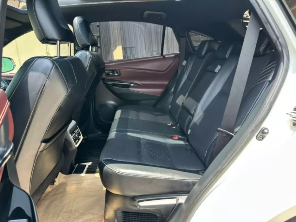 interiorBack