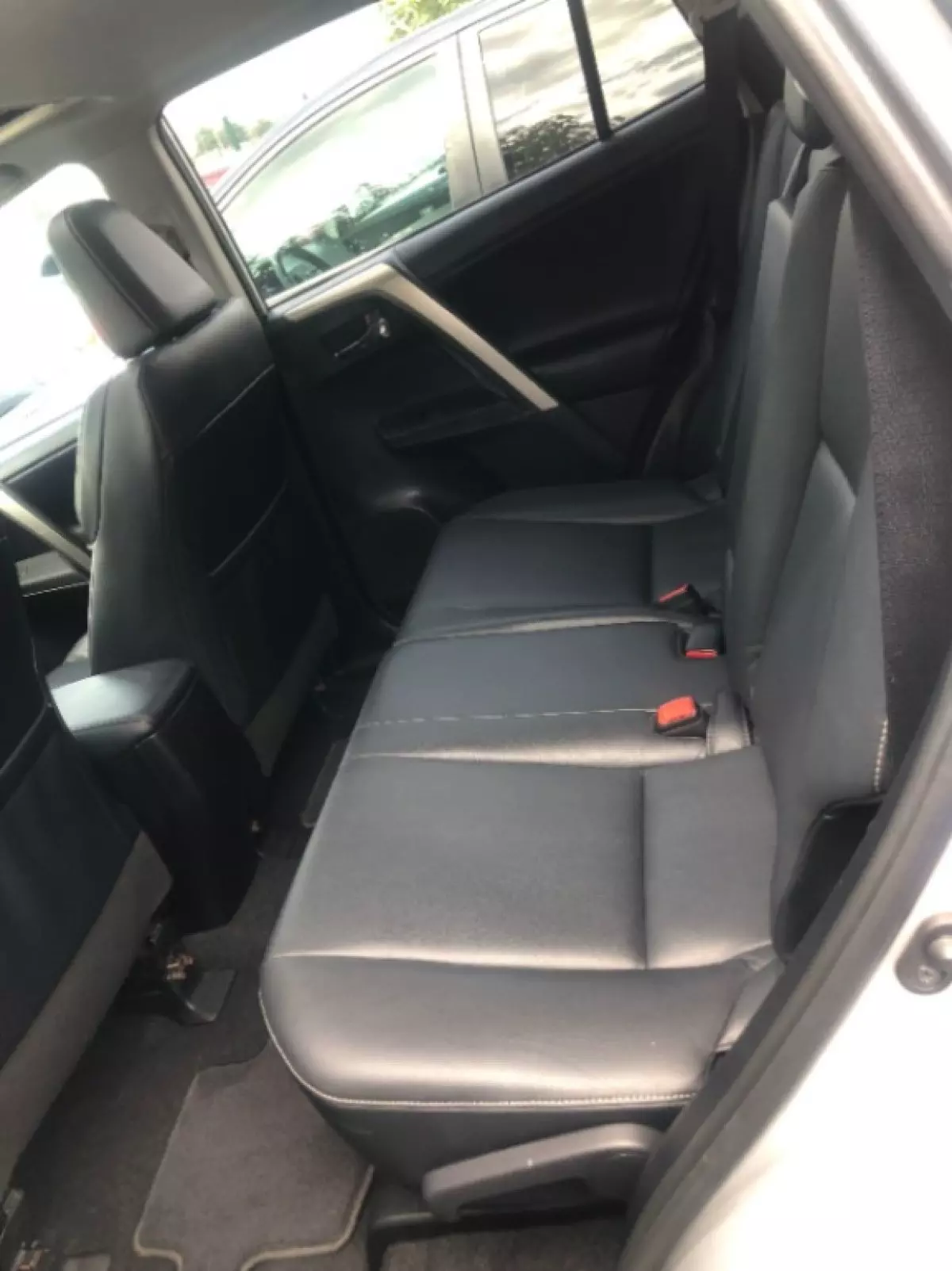 interiorBack