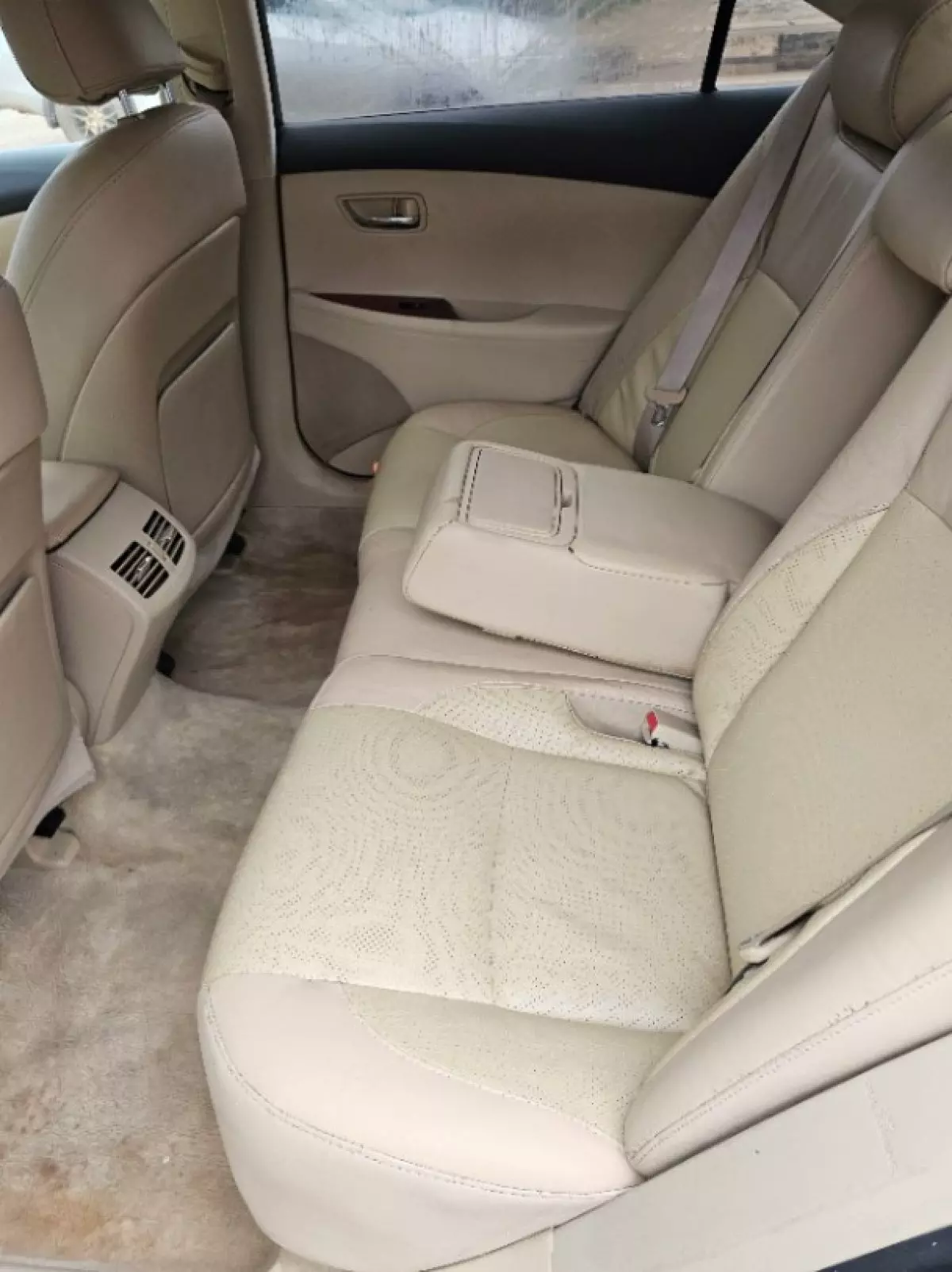 interiorBack