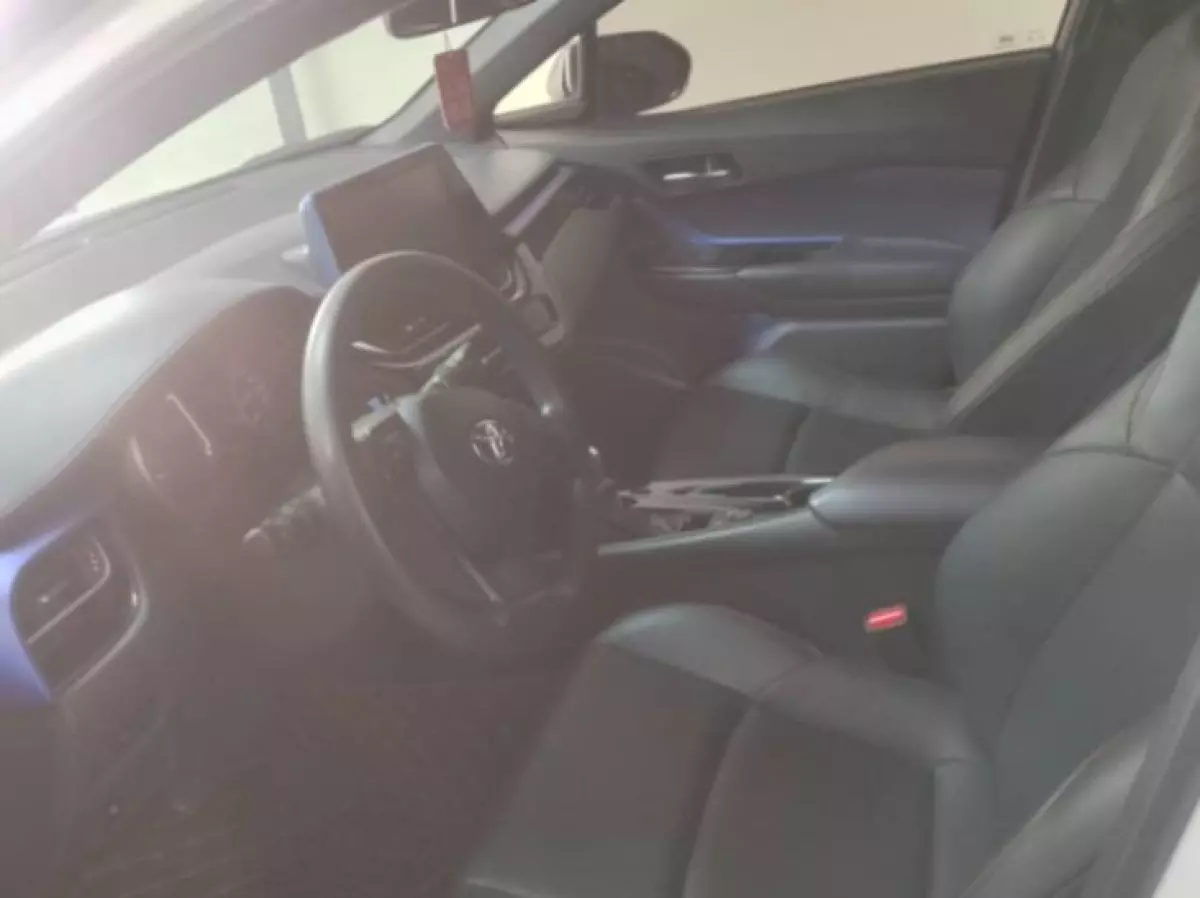 interiorFront