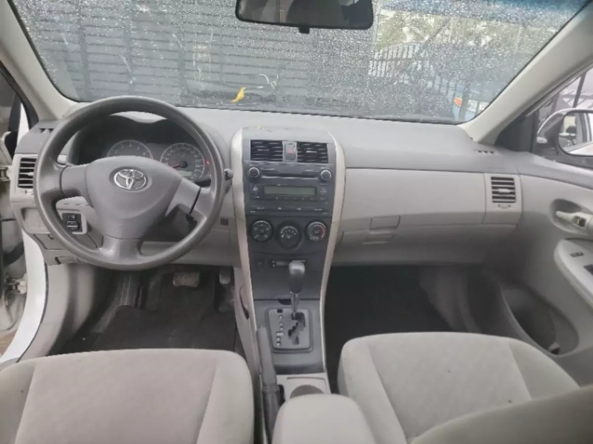 interiorFront