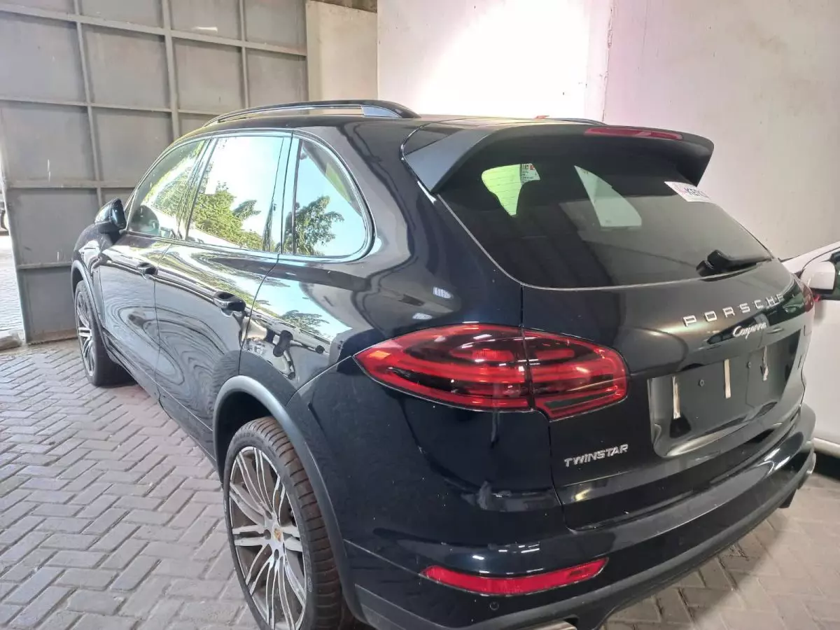 car Left