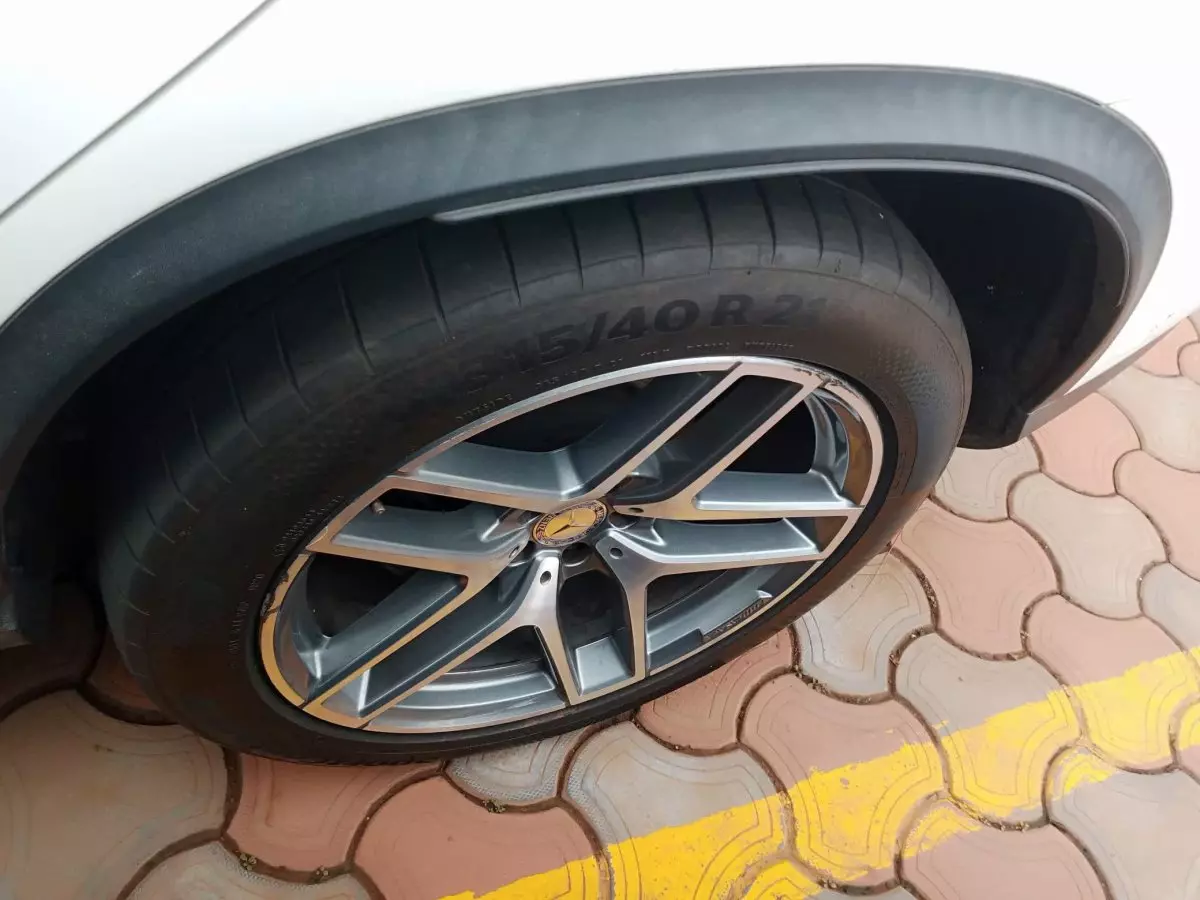tyre2