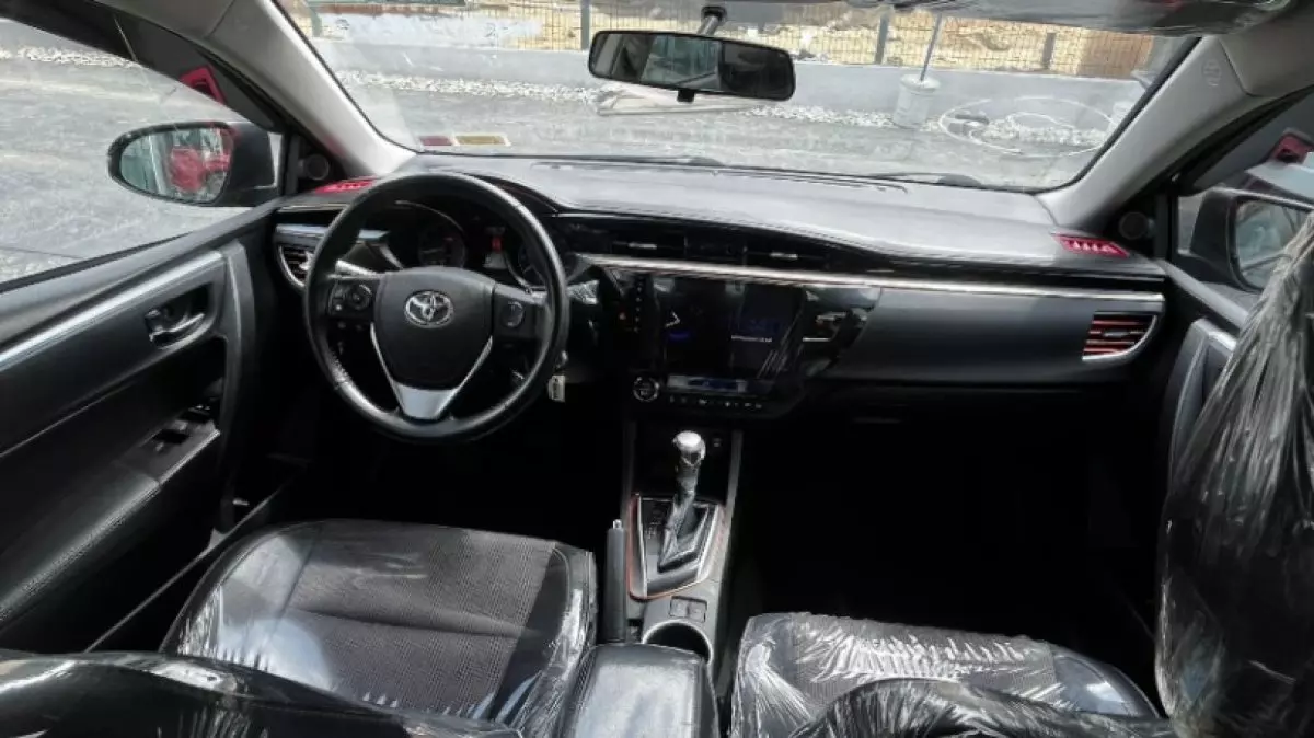 interiorFront