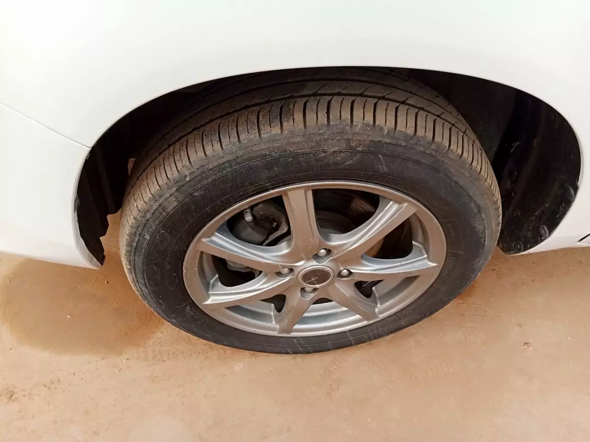 tyre3