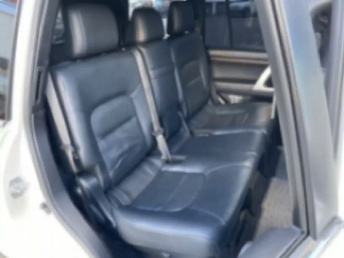 interiorBack