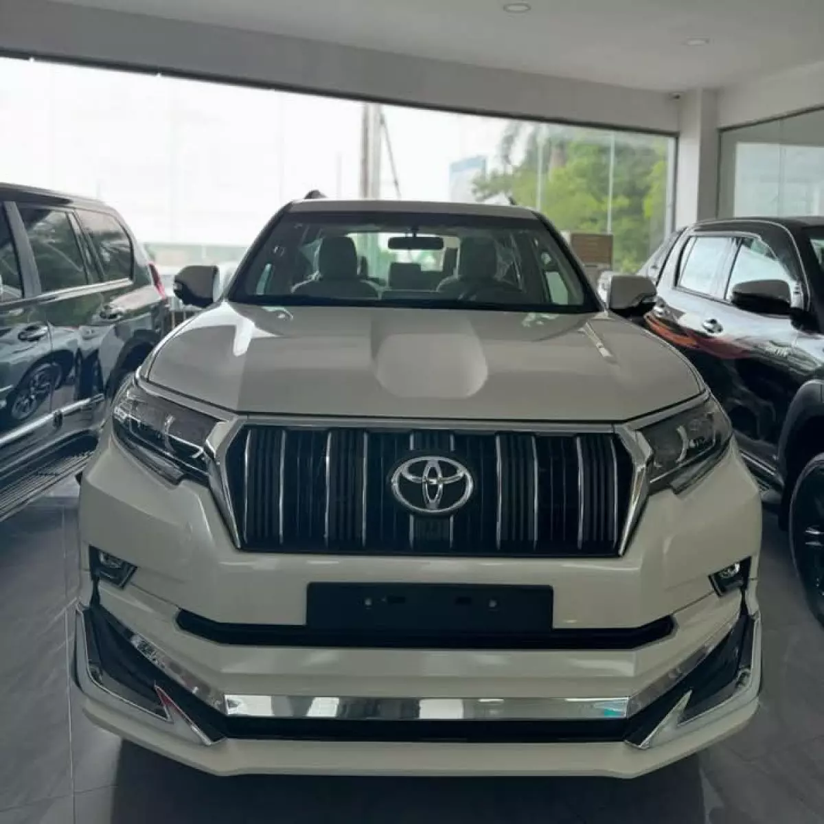 Toyota Prado VX - 2023
