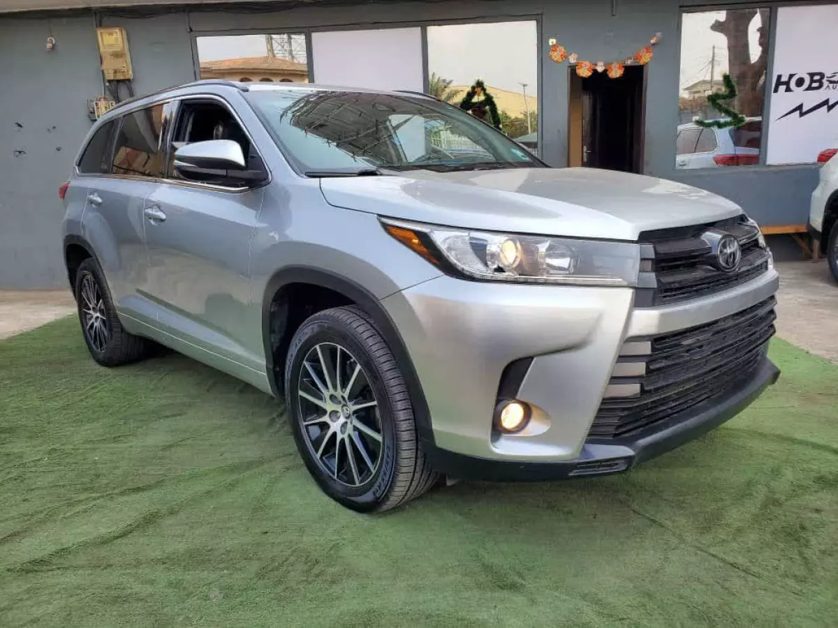 Toyota Highlander - 2017
