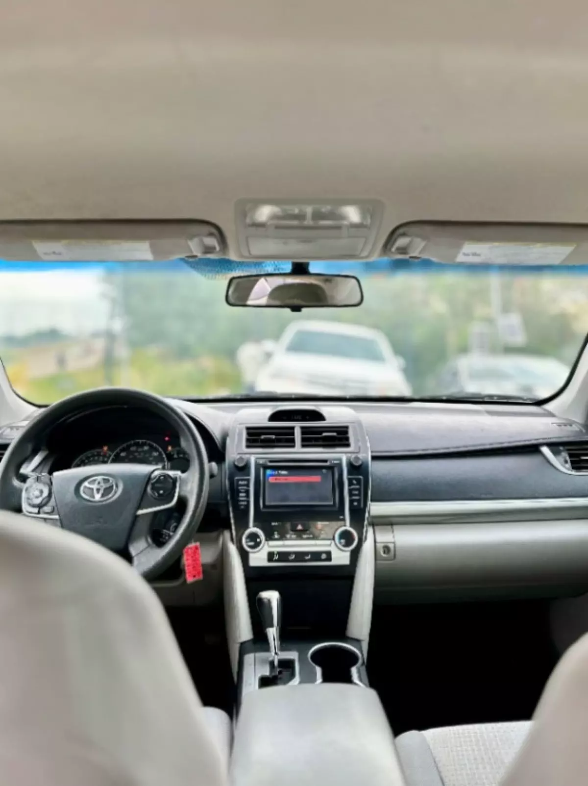 interiorFront