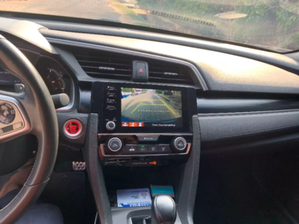 interiorFront