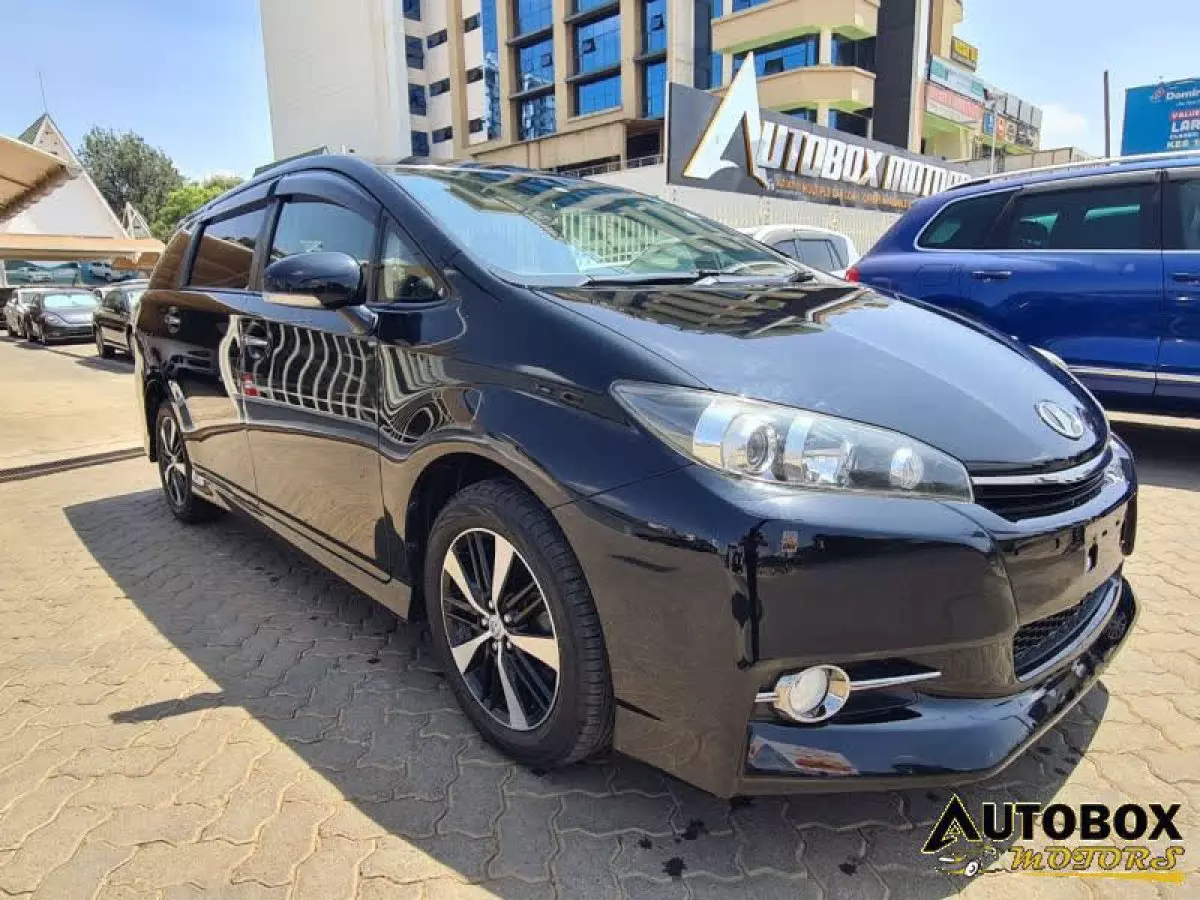Toyota Wish - 2015