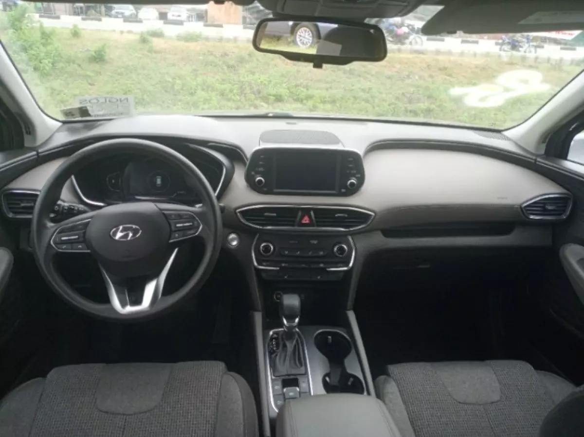 interiorFront