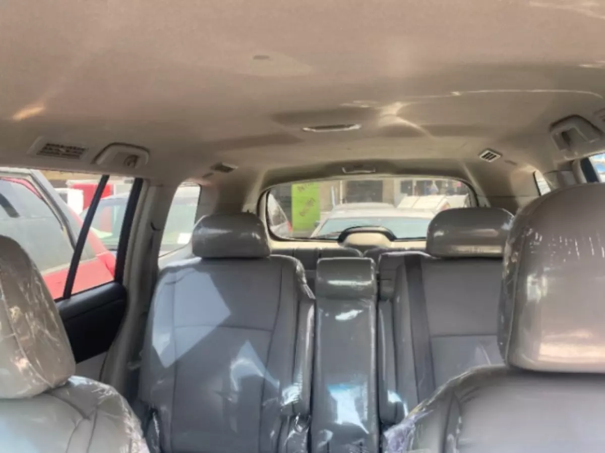 interiorBack
