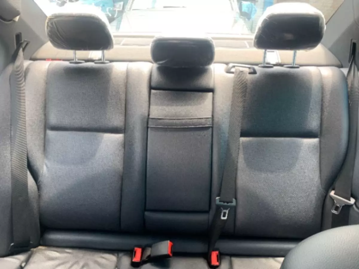 interiorBack