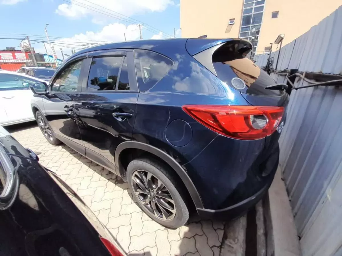 car Right Back