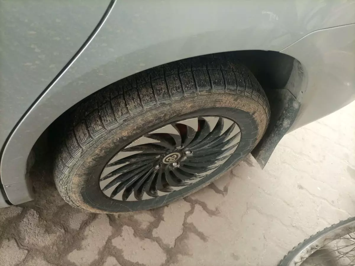 tyre3
