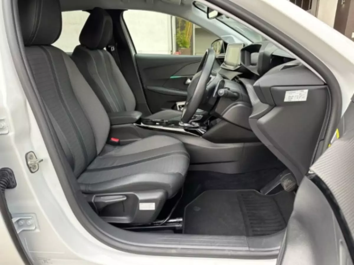 interiorBack