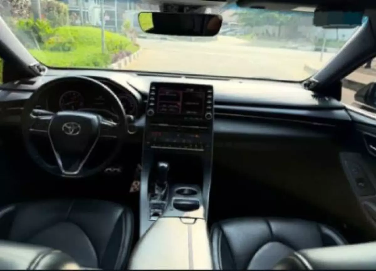 interiorFront