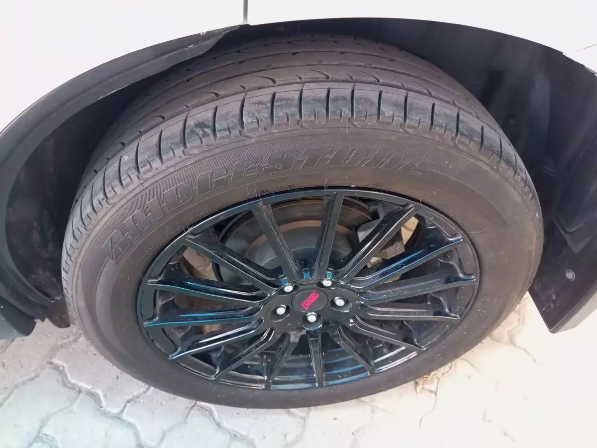 tyre2