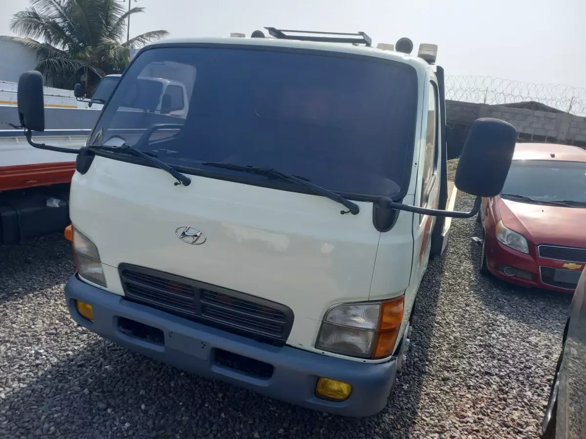 Hyundai Mighty - 2004