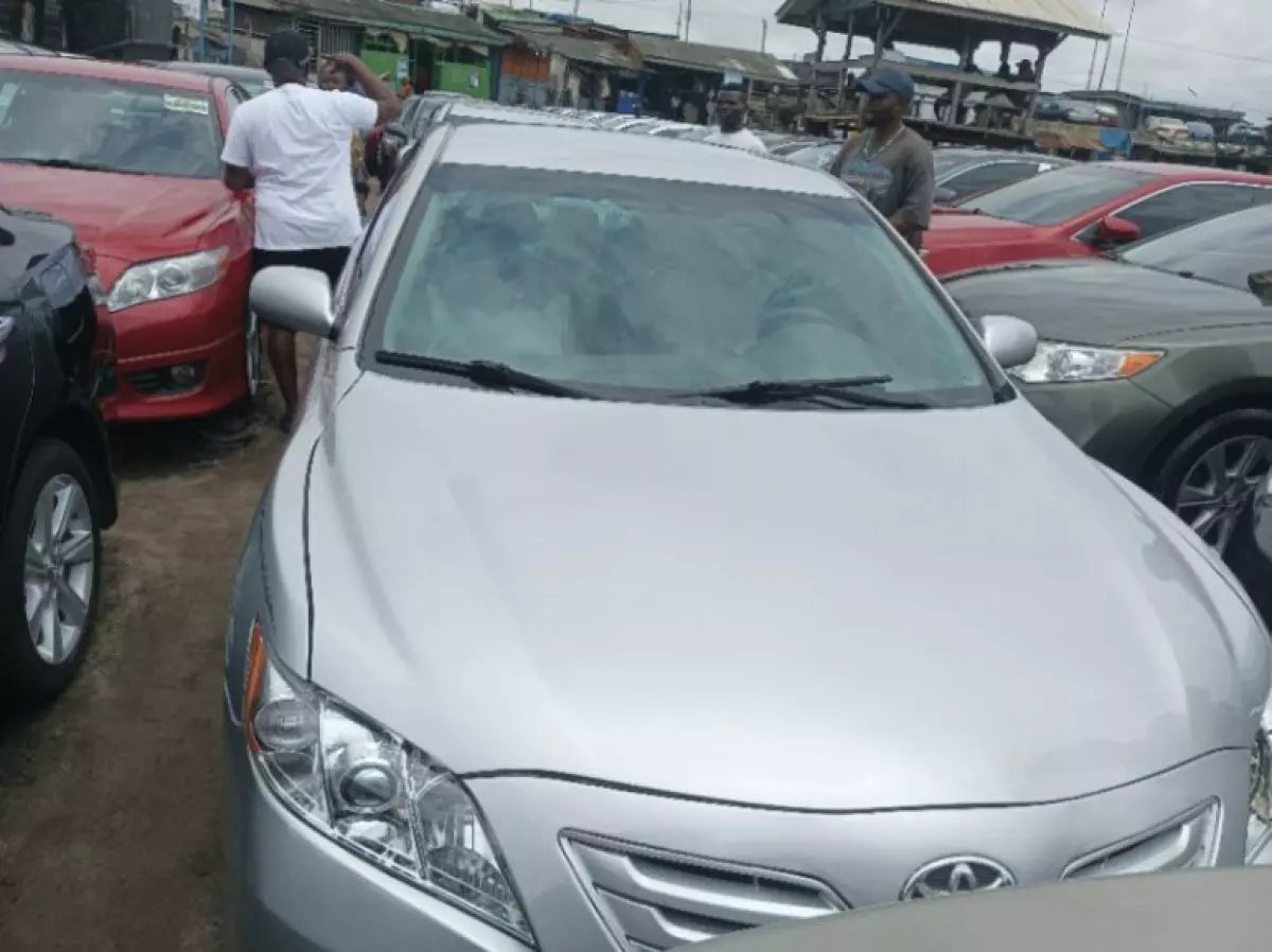 Toyota camry - 2009