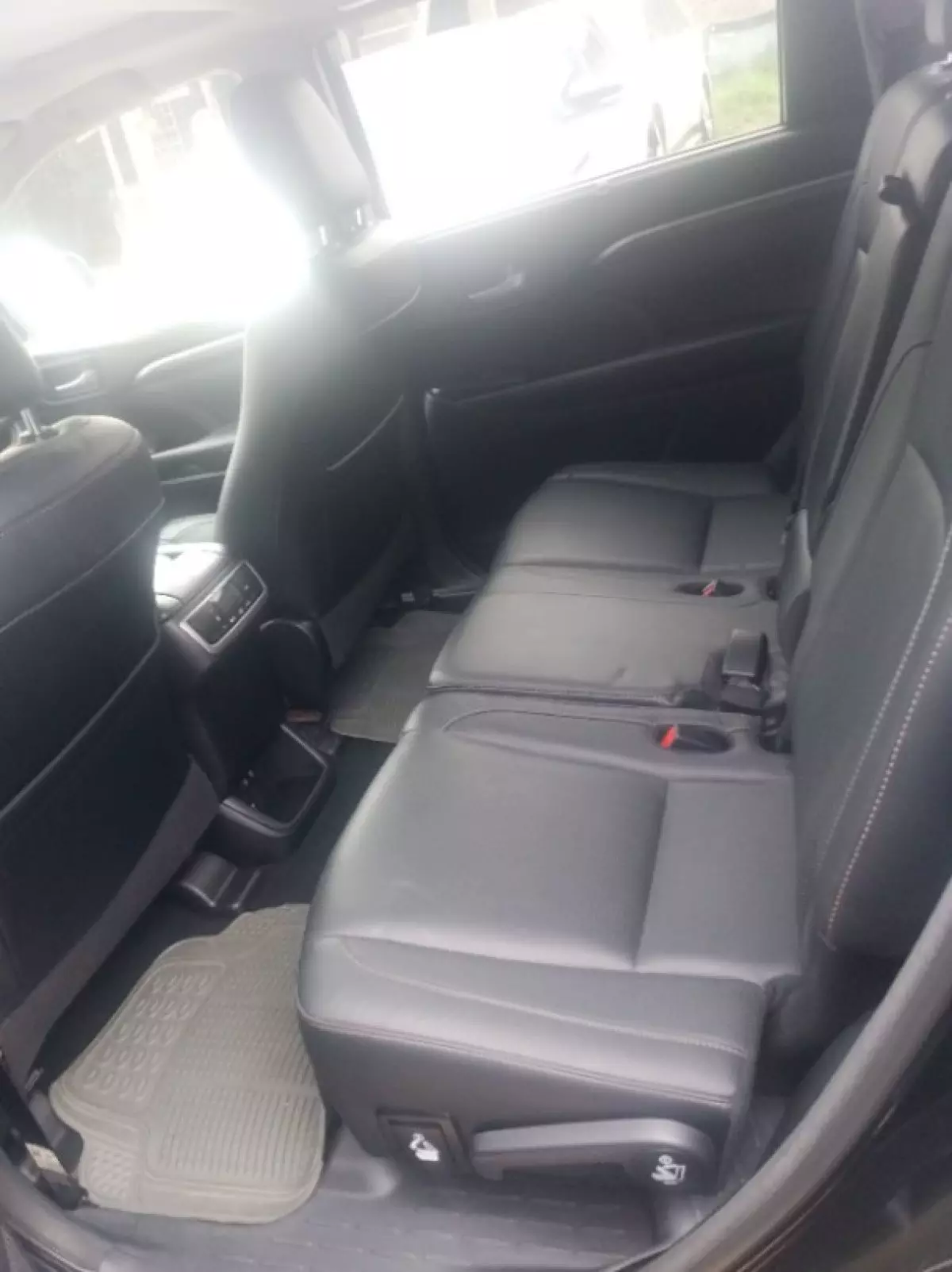 interiorBack