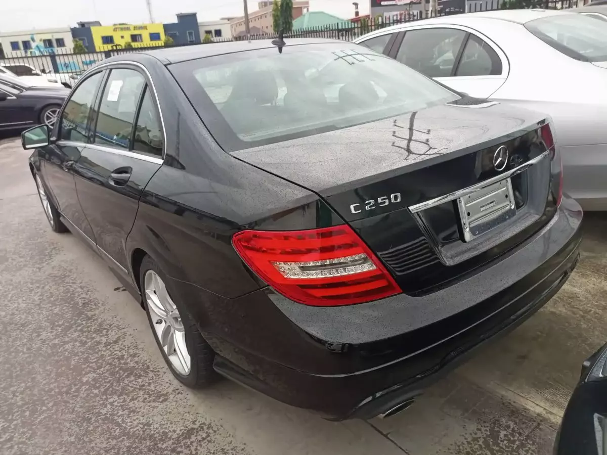 Car Left Back