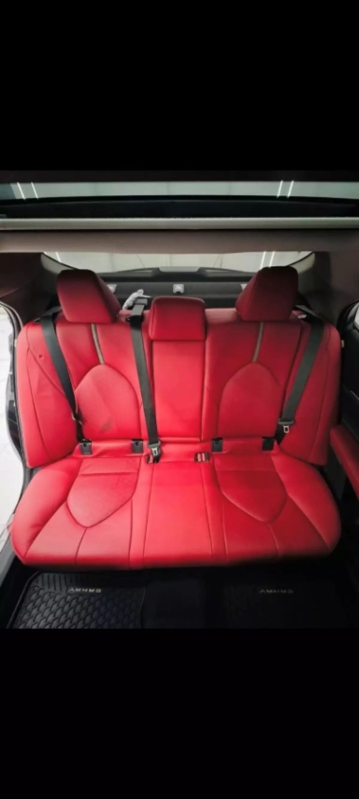 interiorBack