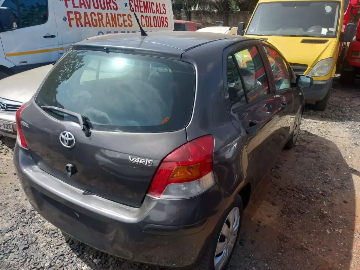 car Right Back