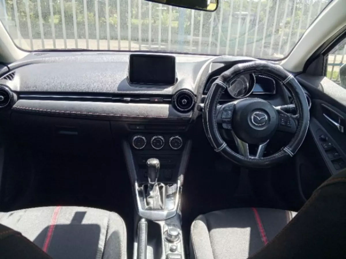 interiorFront