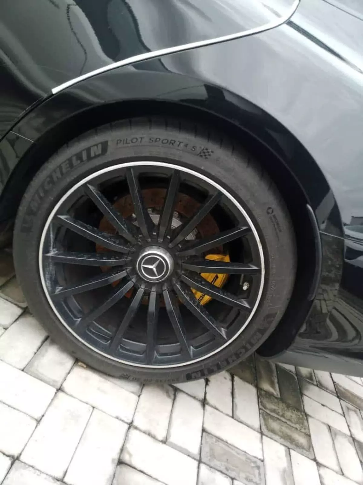 tyre1