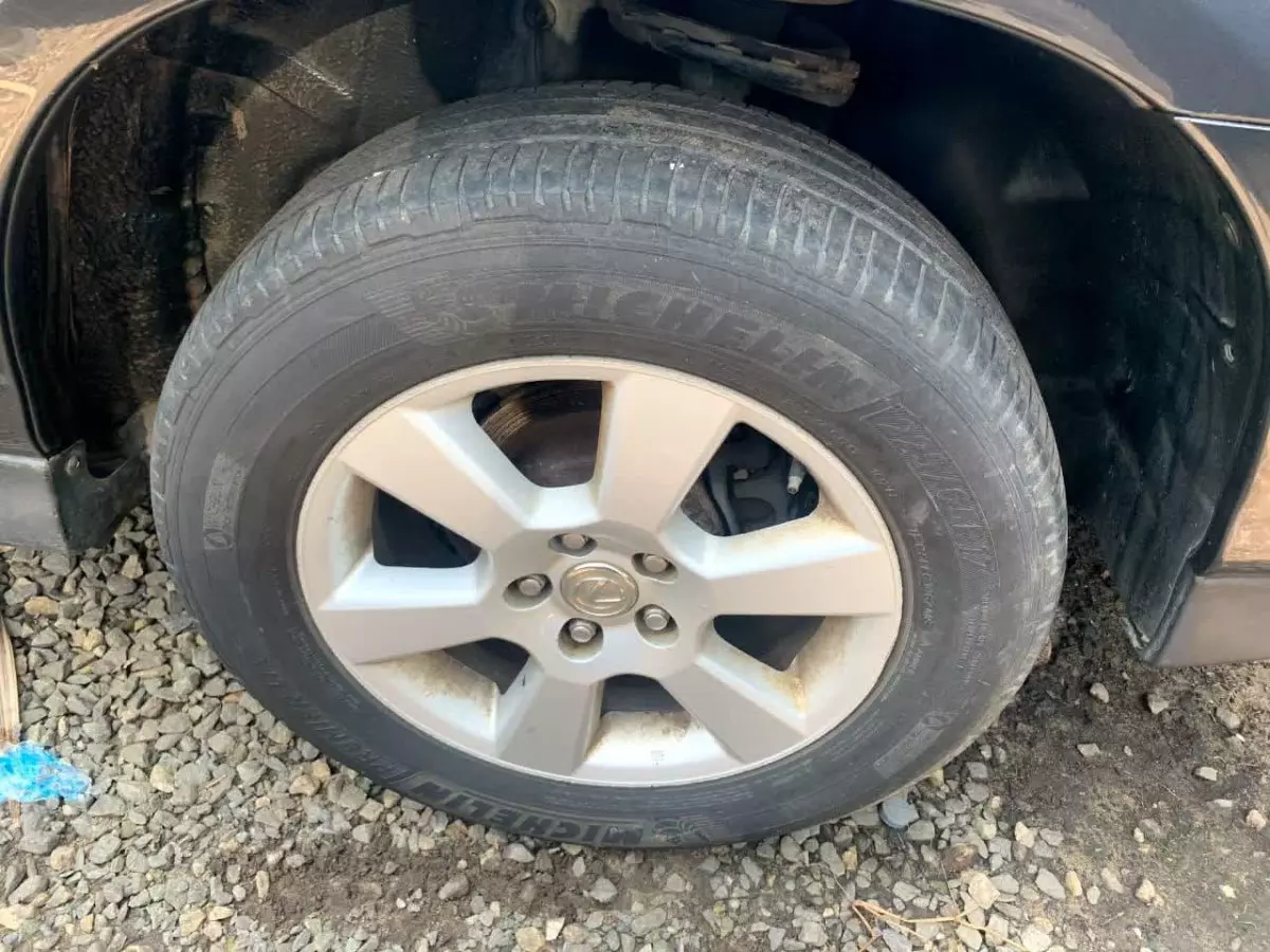 tyre1